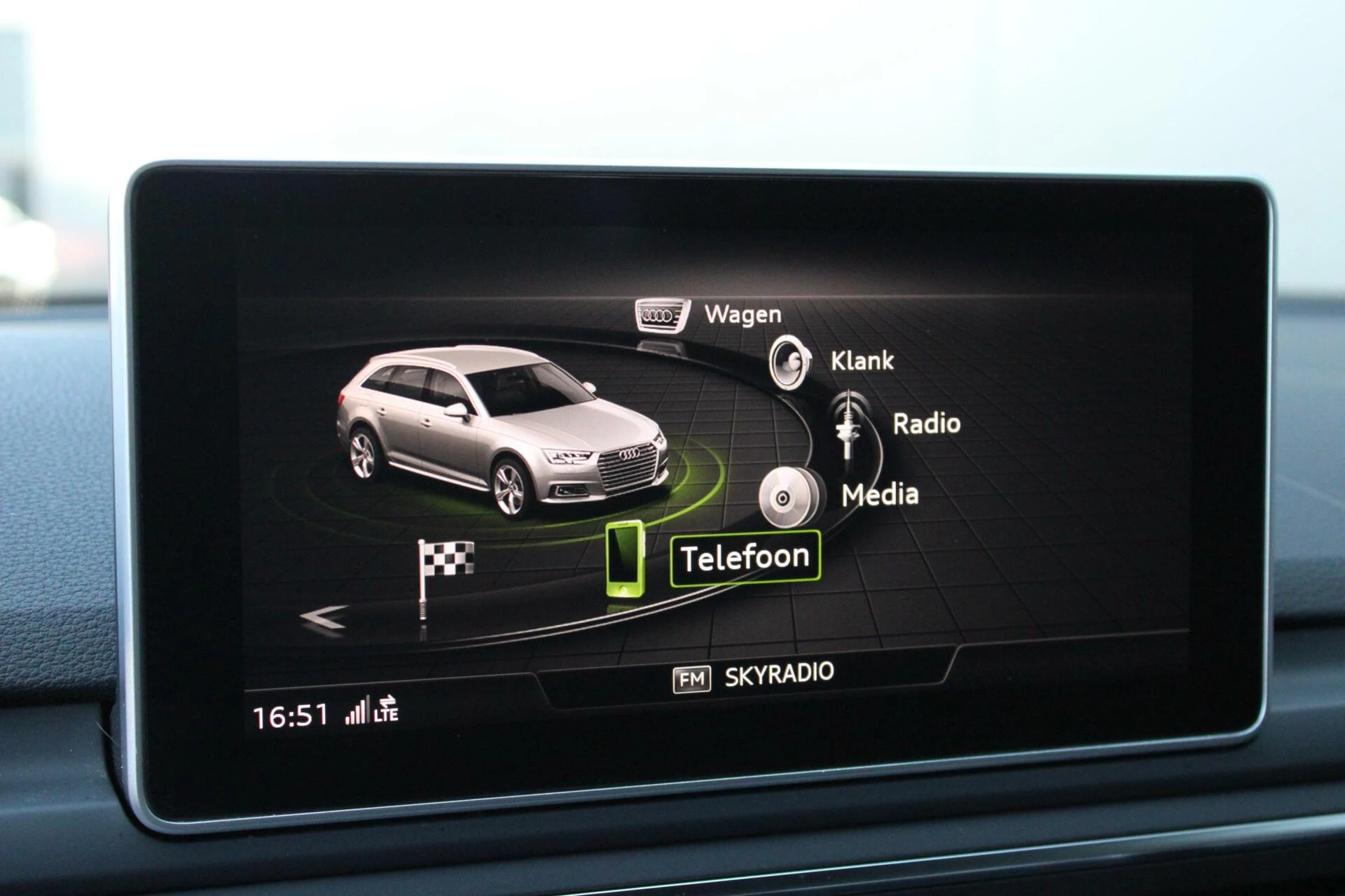 Hoofdafbeelding Audi A4