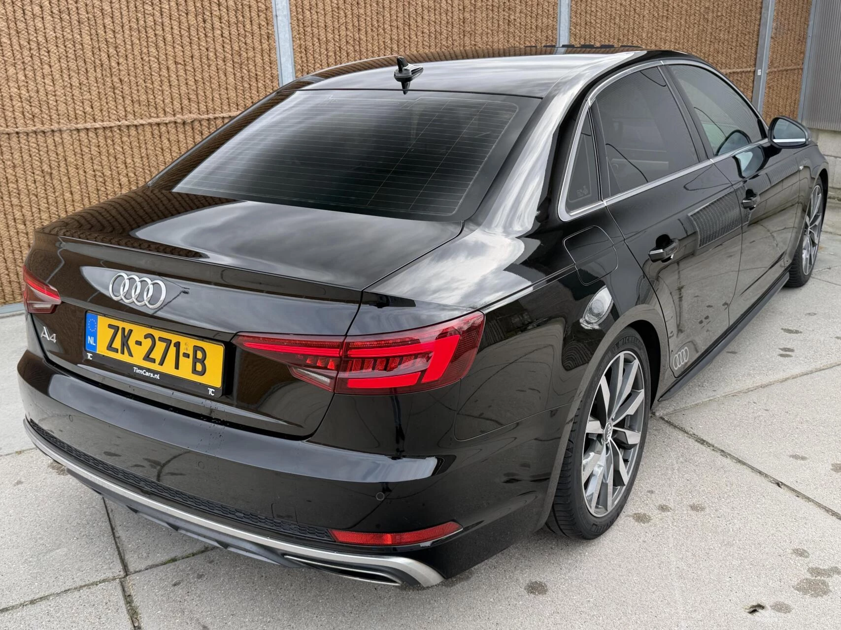 Hoofdafbeelding Audi A4