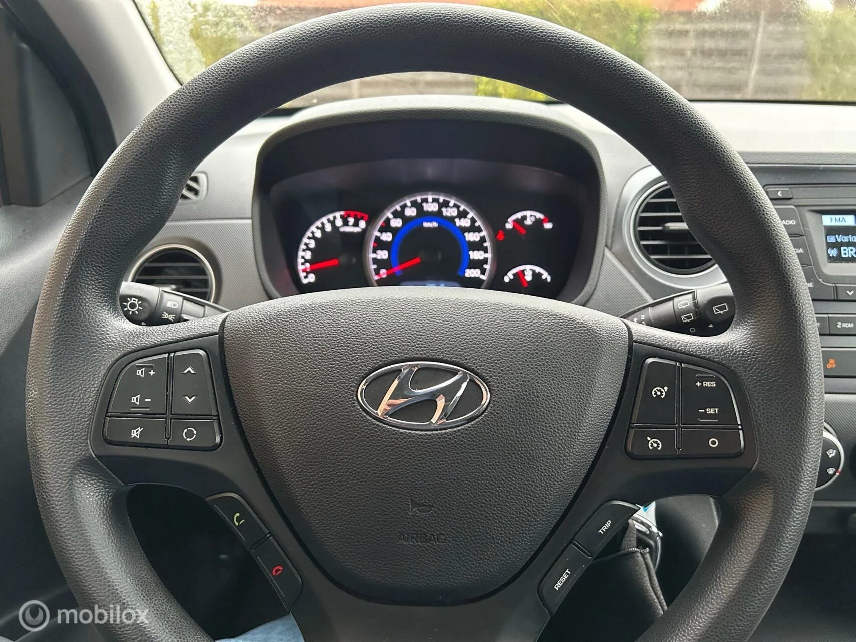 Hoofdafbeelding Hyundai i10