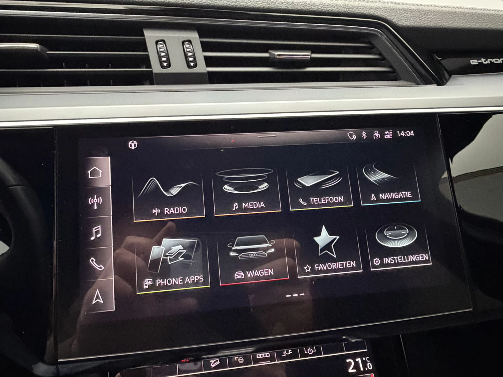 Hoofdafbeelding Audi e-tron