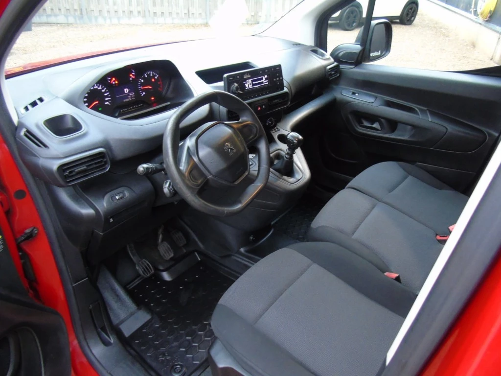 Hoofdafbeelding Peugeot Partner