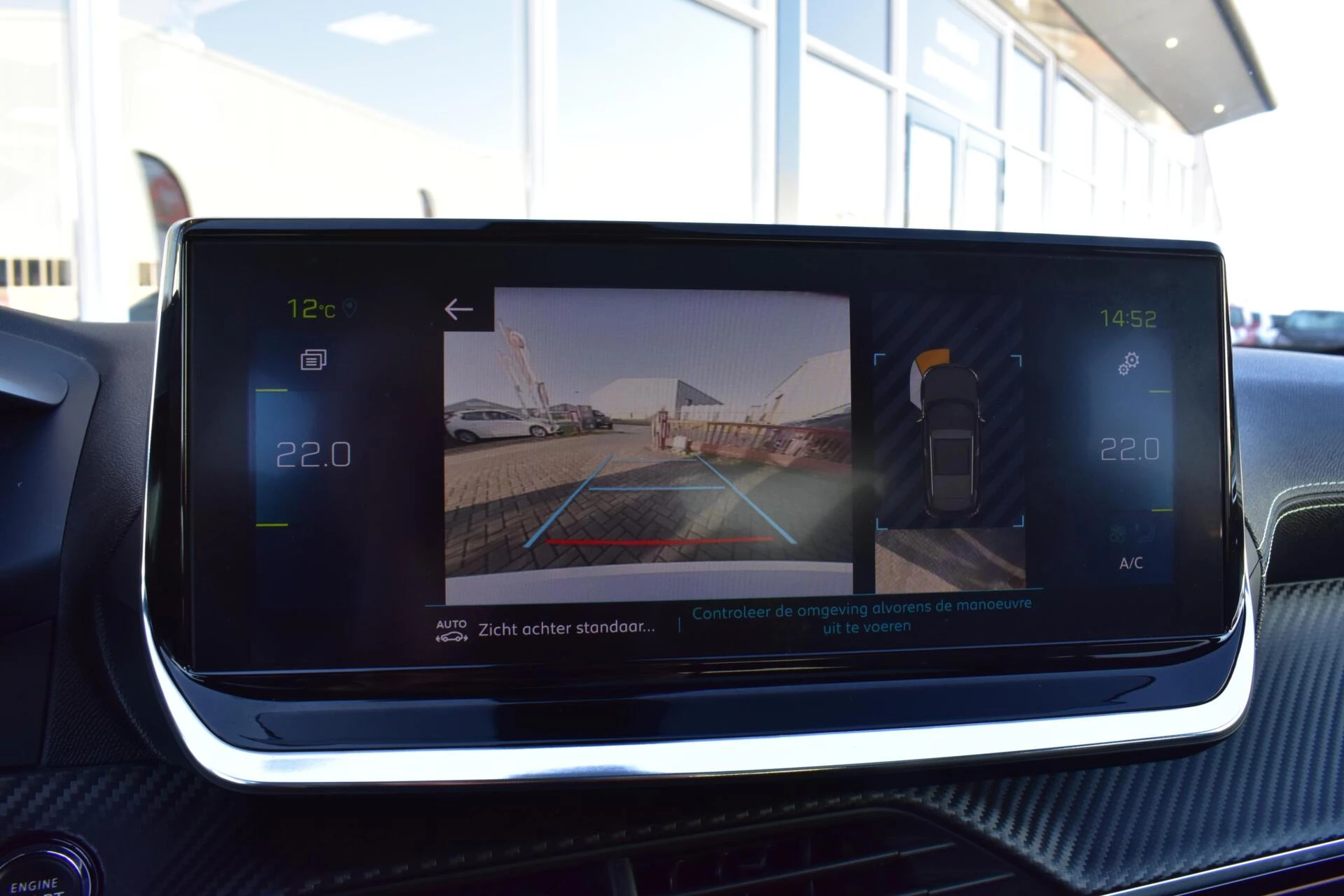 Hoofdafbeelding Peugeot e-2008