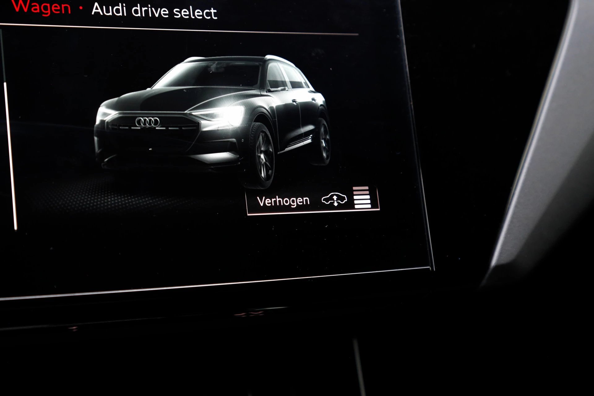 Hoofdafbeelding Audi e-tron