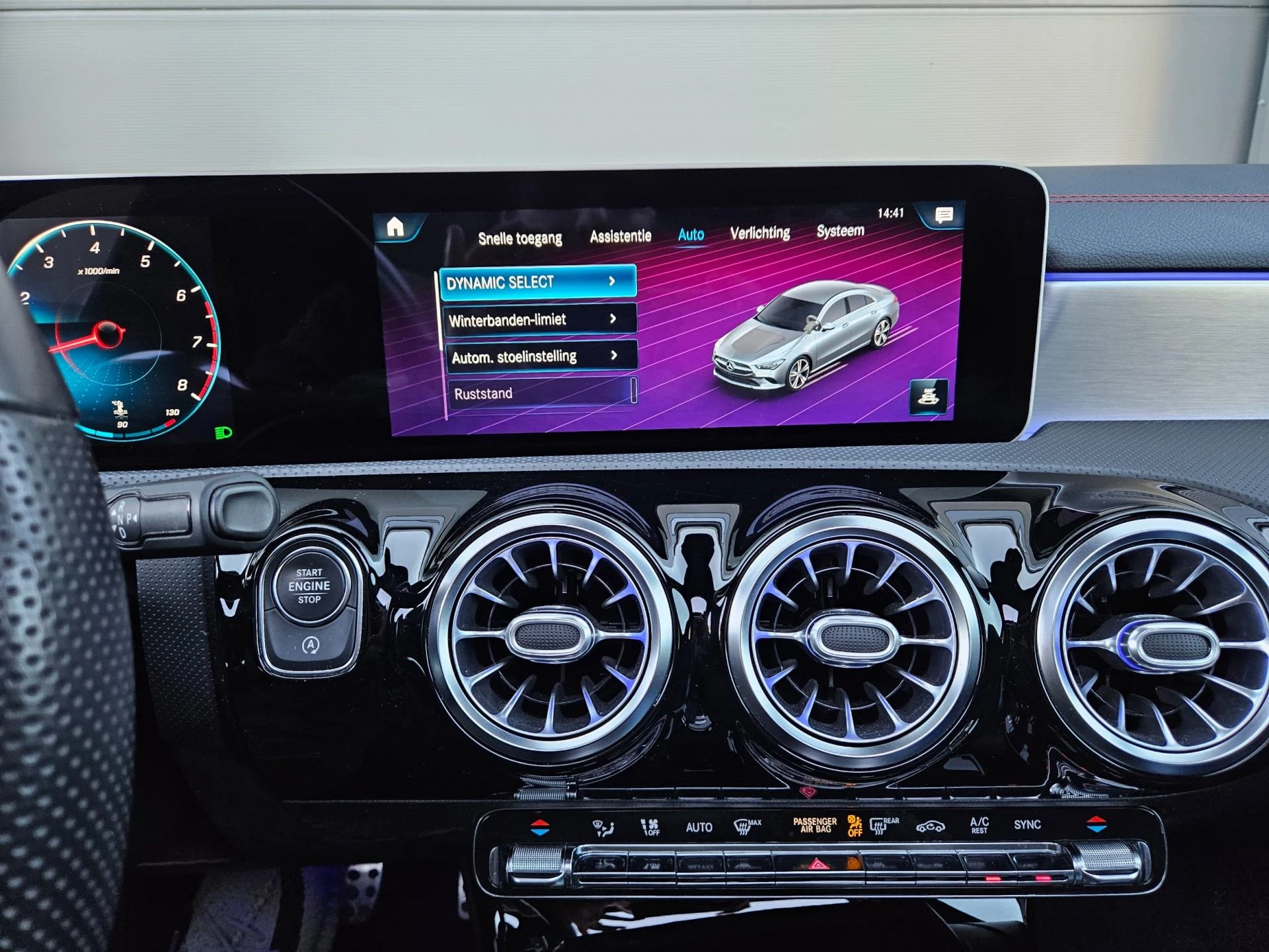 Hoofdafbeelding Mercedes-Benz CLA