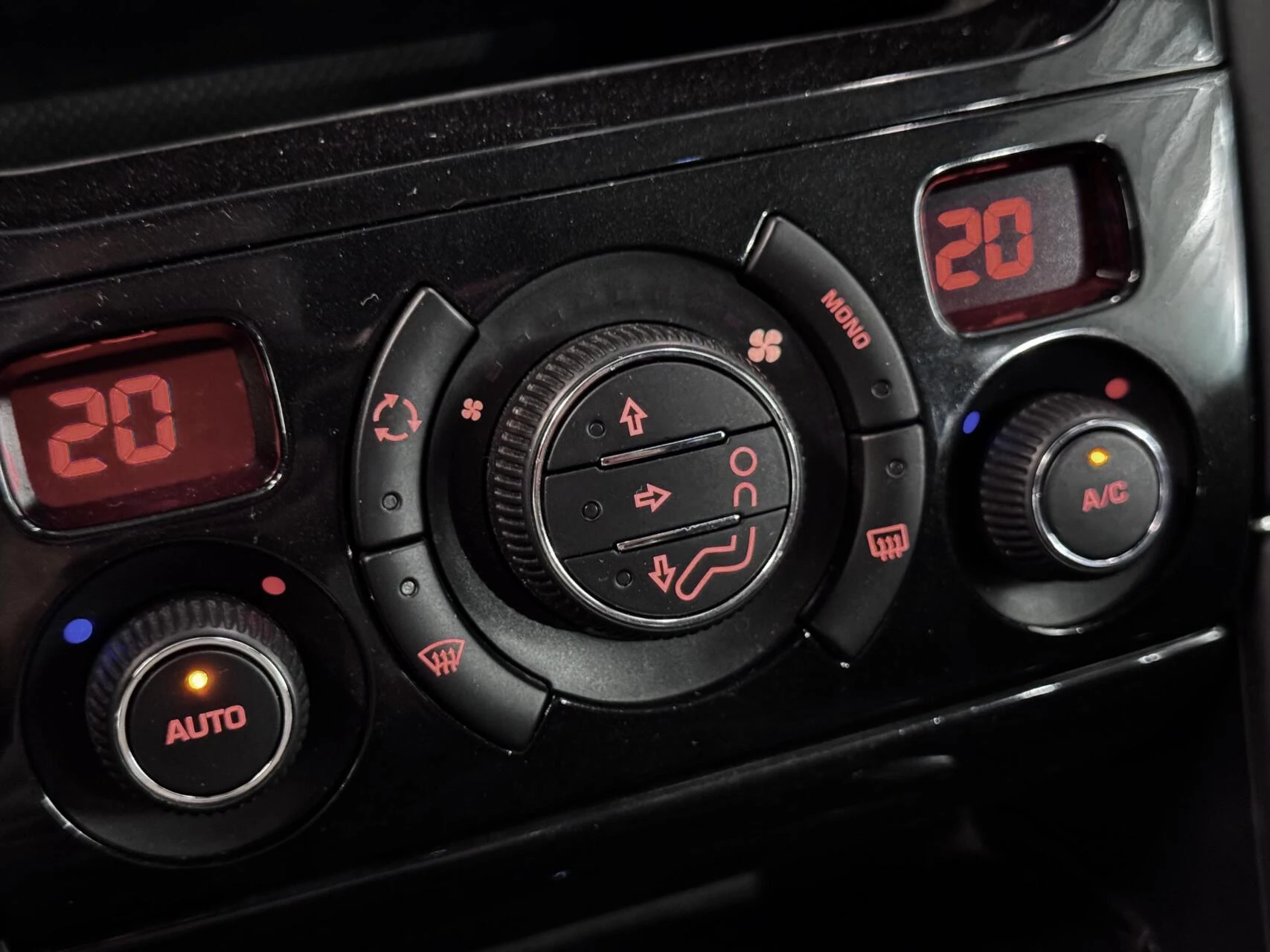 Hoofdafbeelding Peugeot RCZ