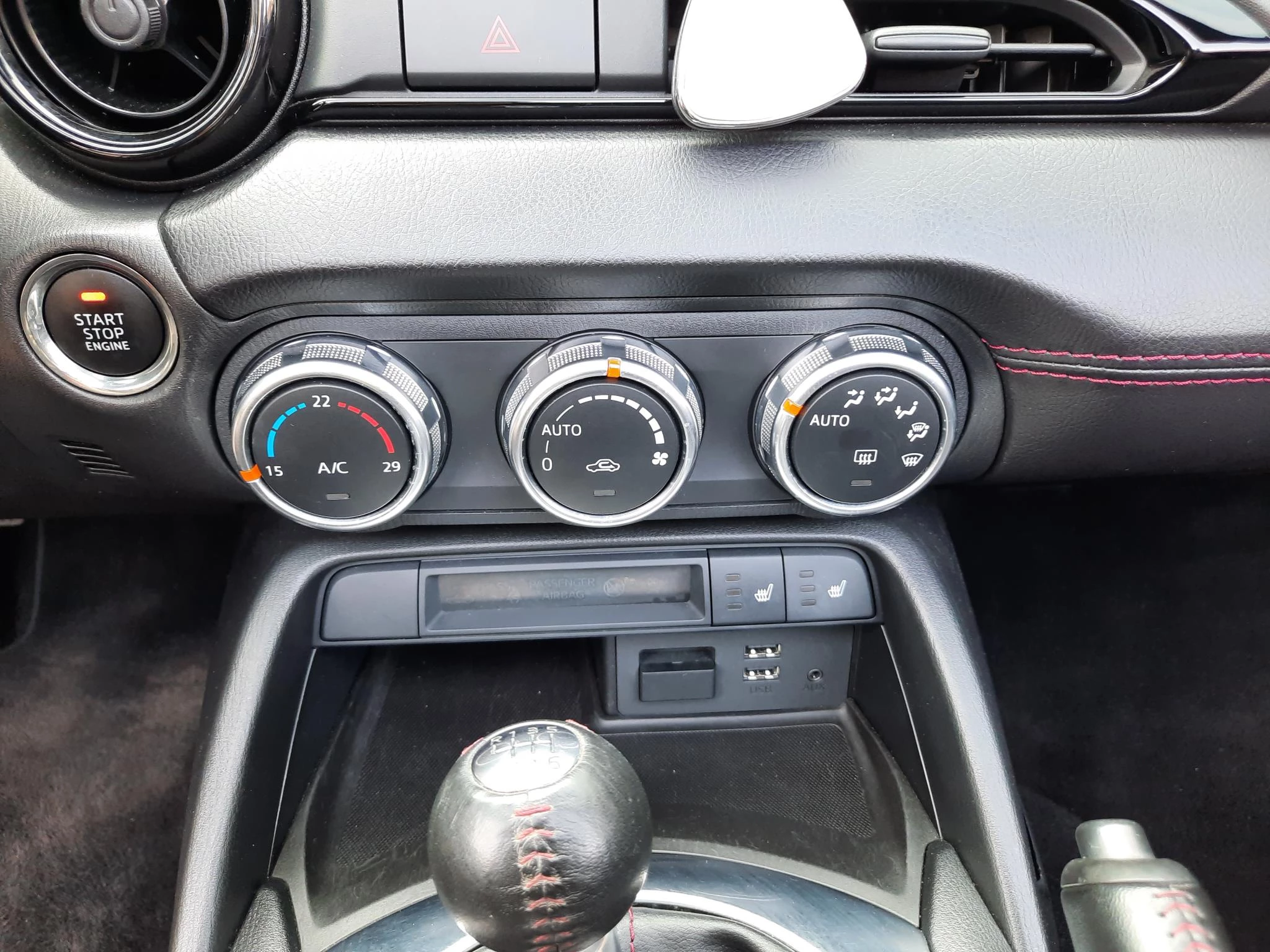 Hoofdafbeelding Mazda MX-5