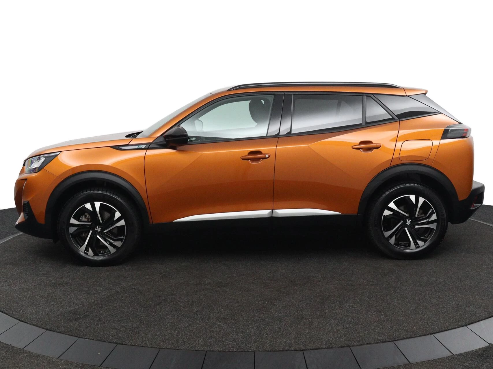 Hoofdafbeelding Peugeot e-2008