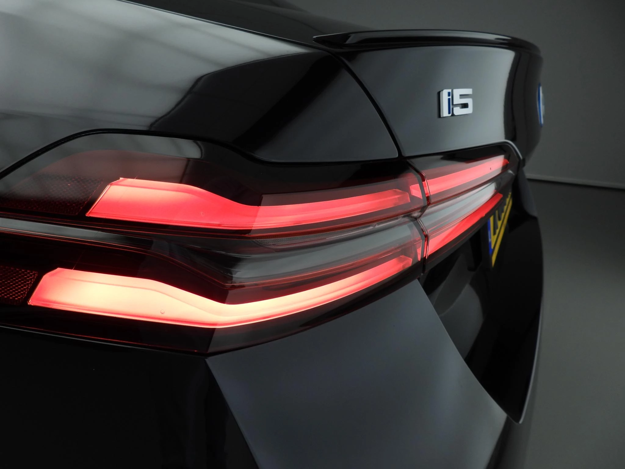 Hoofdafbeelding BMW i5