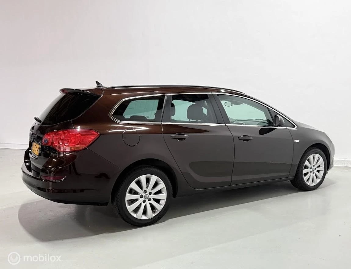 Hoofdafbeelding Opel Astra