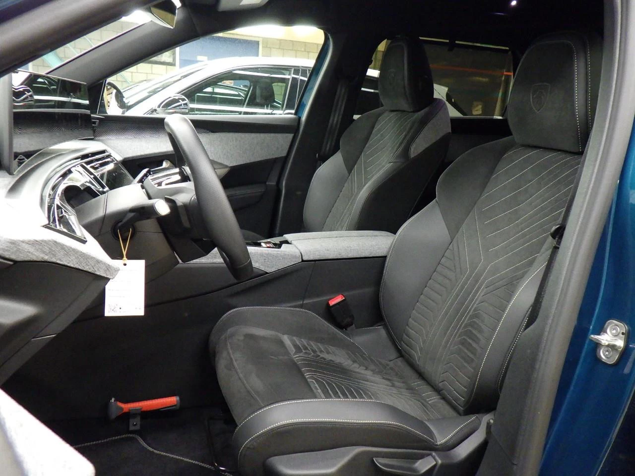 Hoofdafbeelding Peugeot e-5008