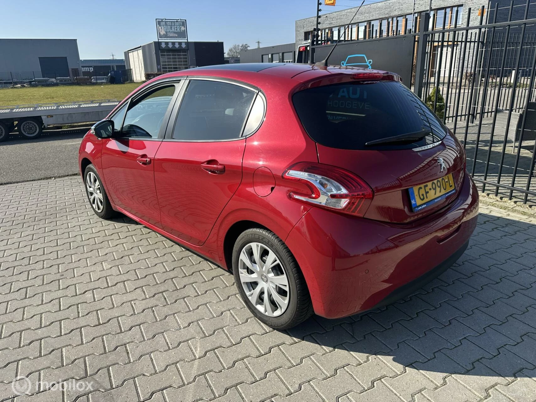 Hoofdafbeelding Peugeot 208