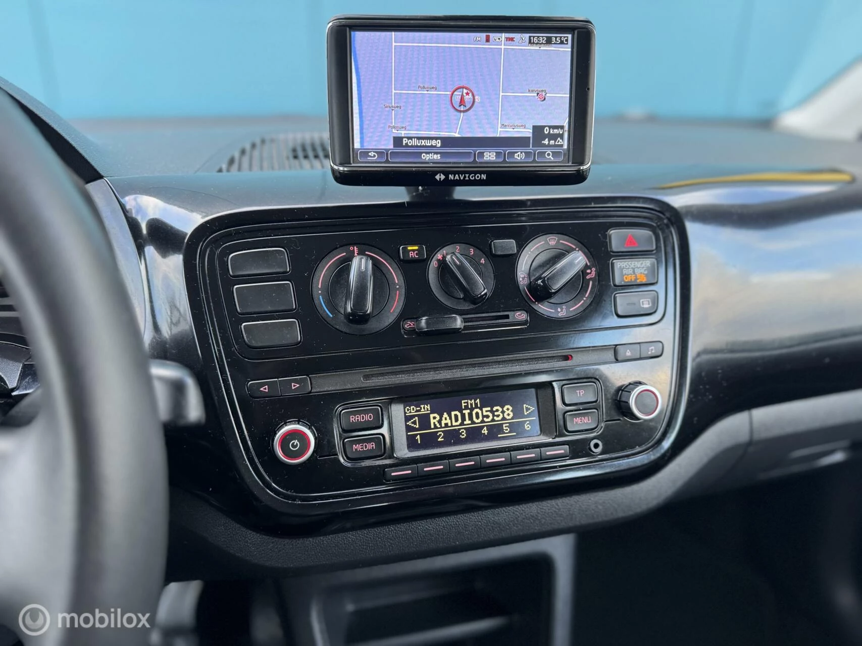 Hoofdafbeelding Volkswagen up!