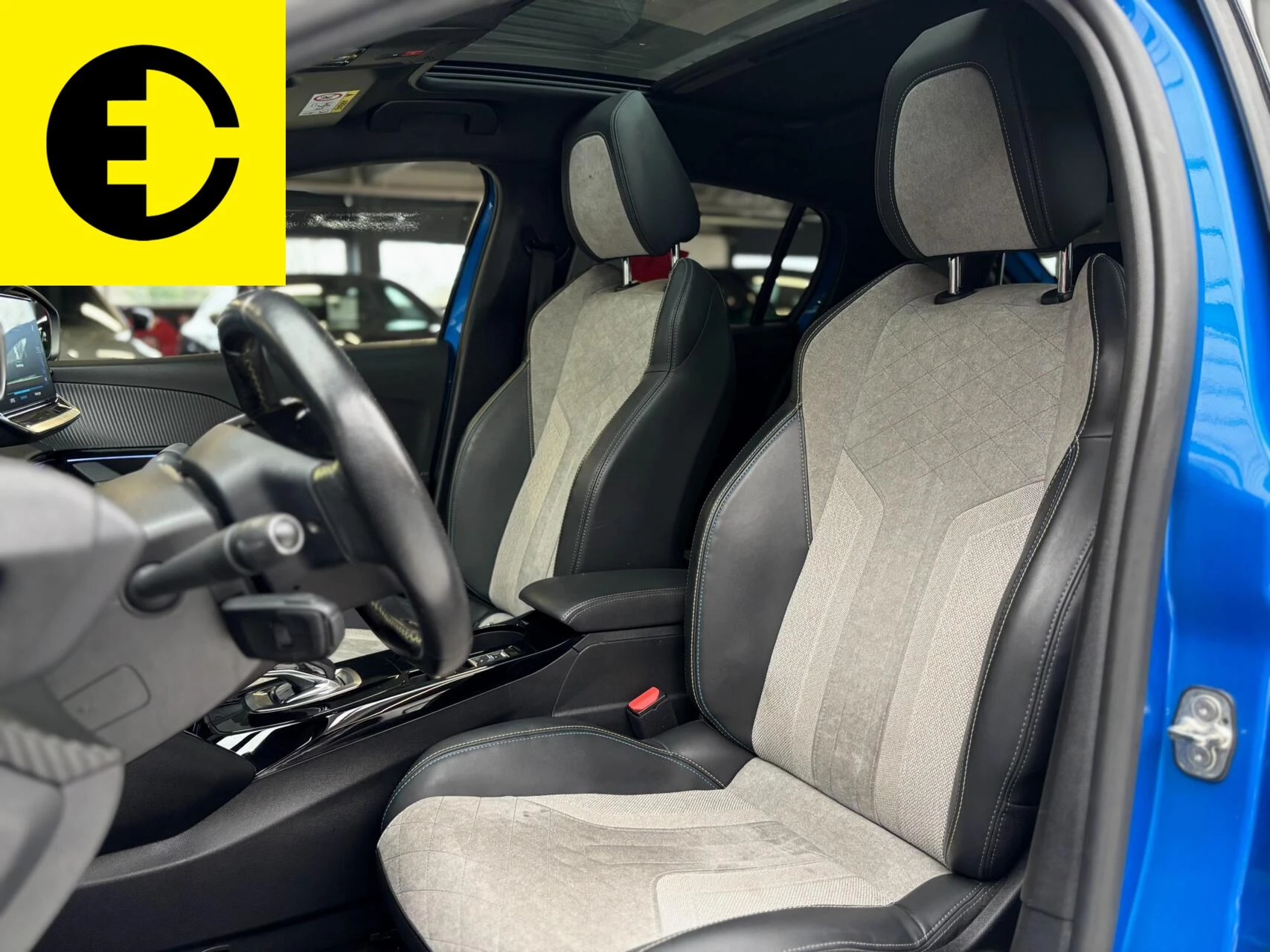 Hoofdafbeelding Peugeot e-208