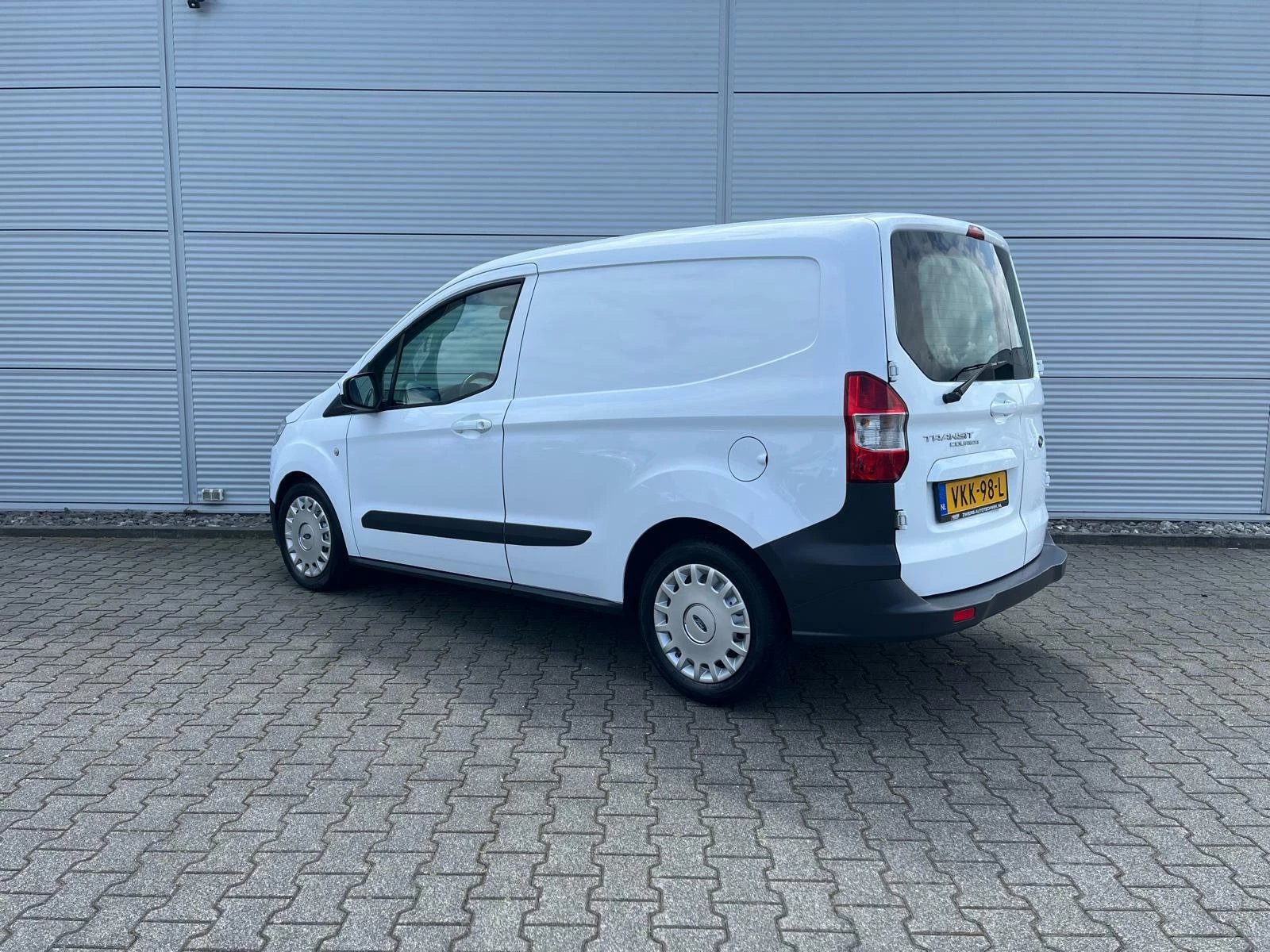 Hoofdafbeelding Ford Transit Courier