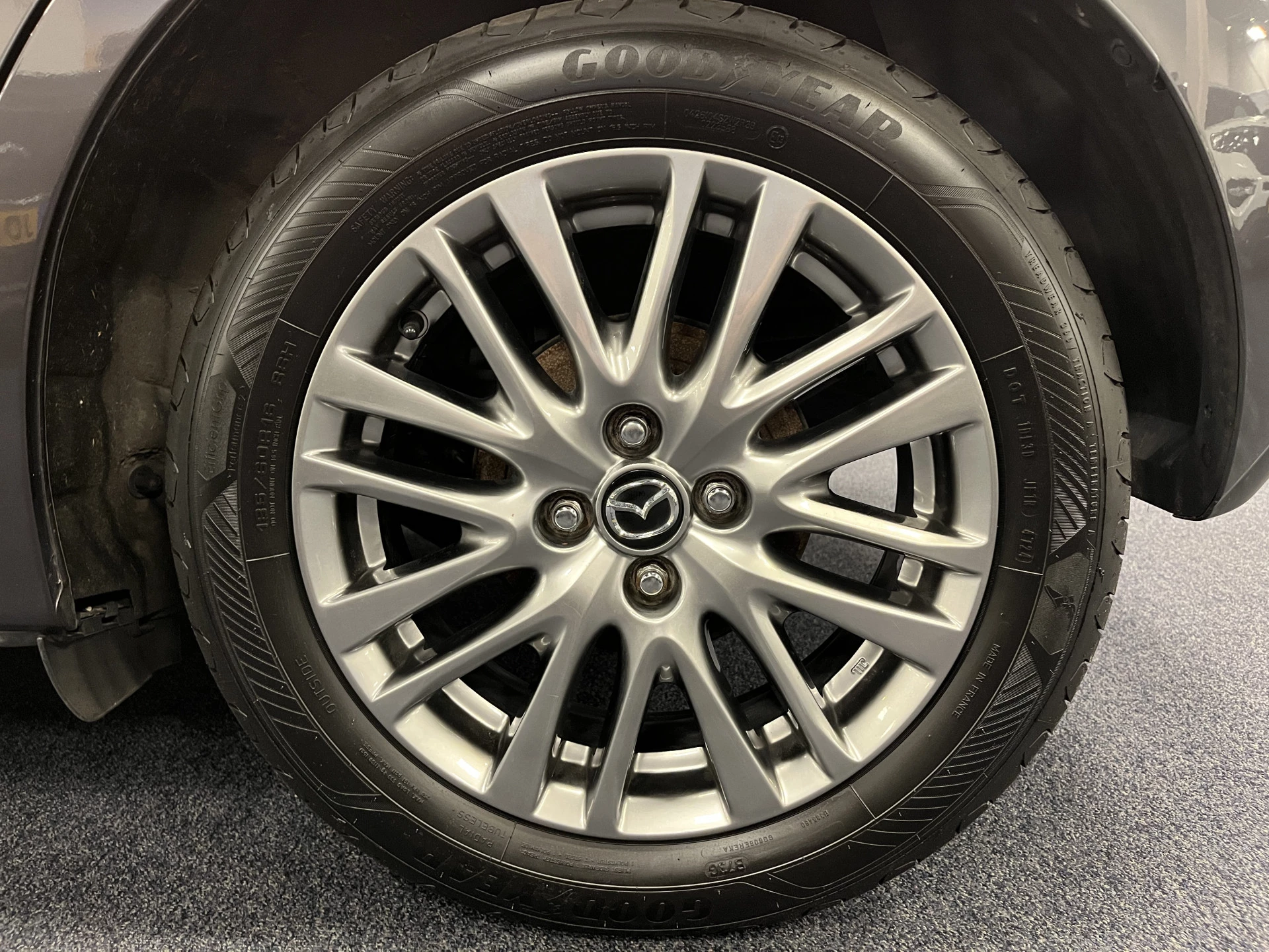Hoofdafbeelding Mazda 2