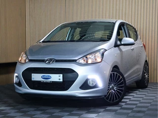 Hyundai i10 1.0i Comfort 5p. AUTOM CLIMATRONIC BT STOELVERWARMING