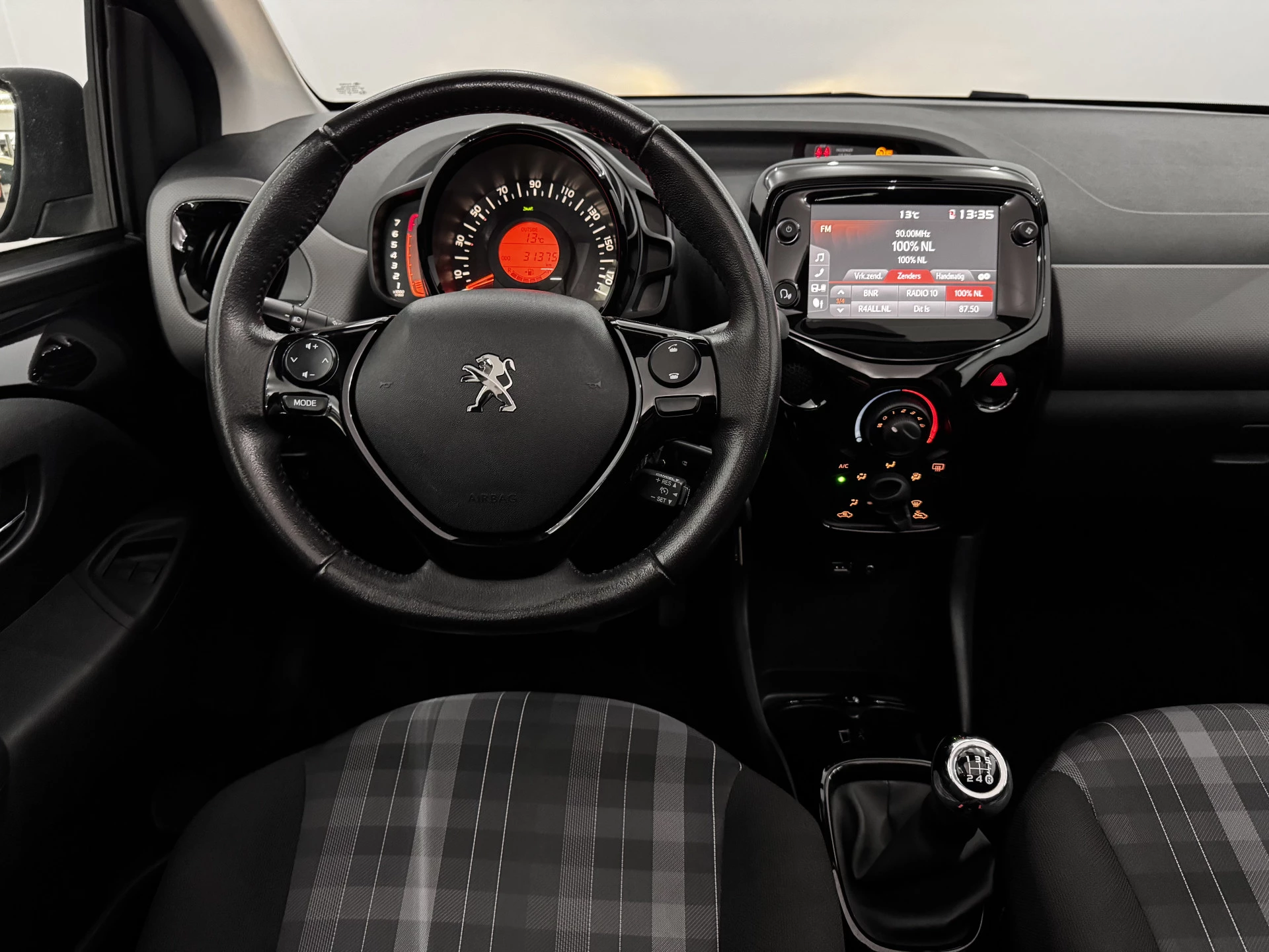 Hoofdafbeelding Peugeot 108
