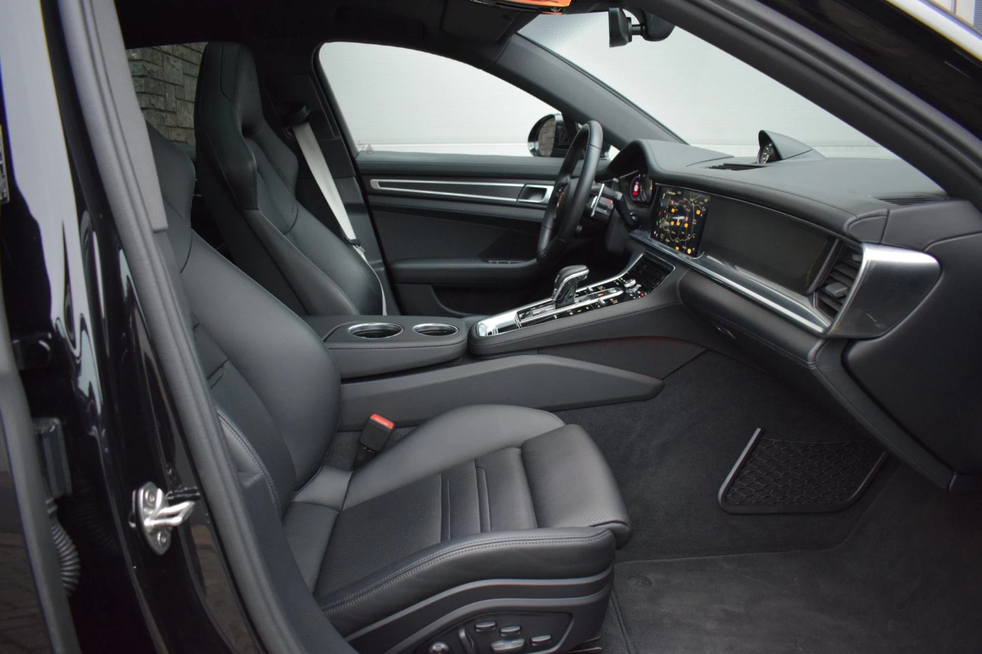 Hoofdafbeelding Porsche Panamera