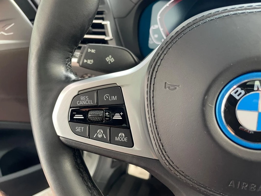 Hoofdafbeelding BMW iX3