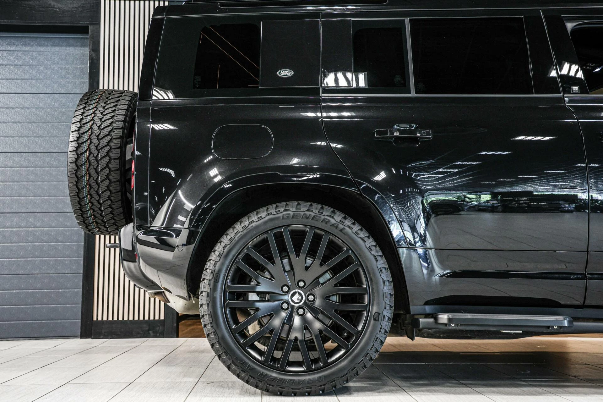 Hoofdafbeelding Land Rover Defender