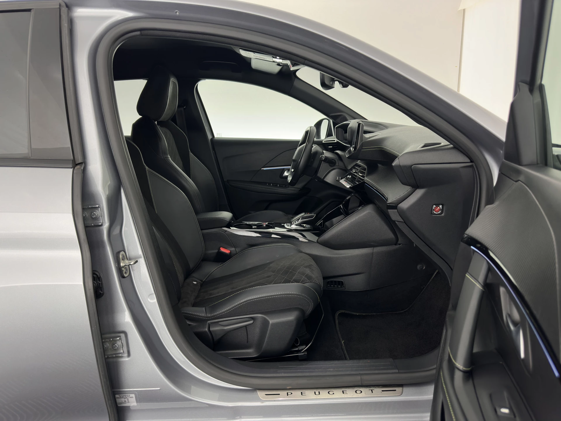 Hoofdafbeelding Peugeot e-208