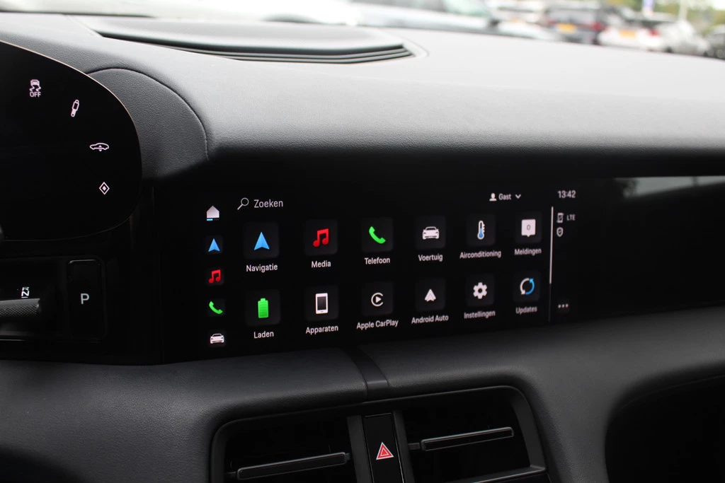 Hoofdafbeelding Porsche Taycan