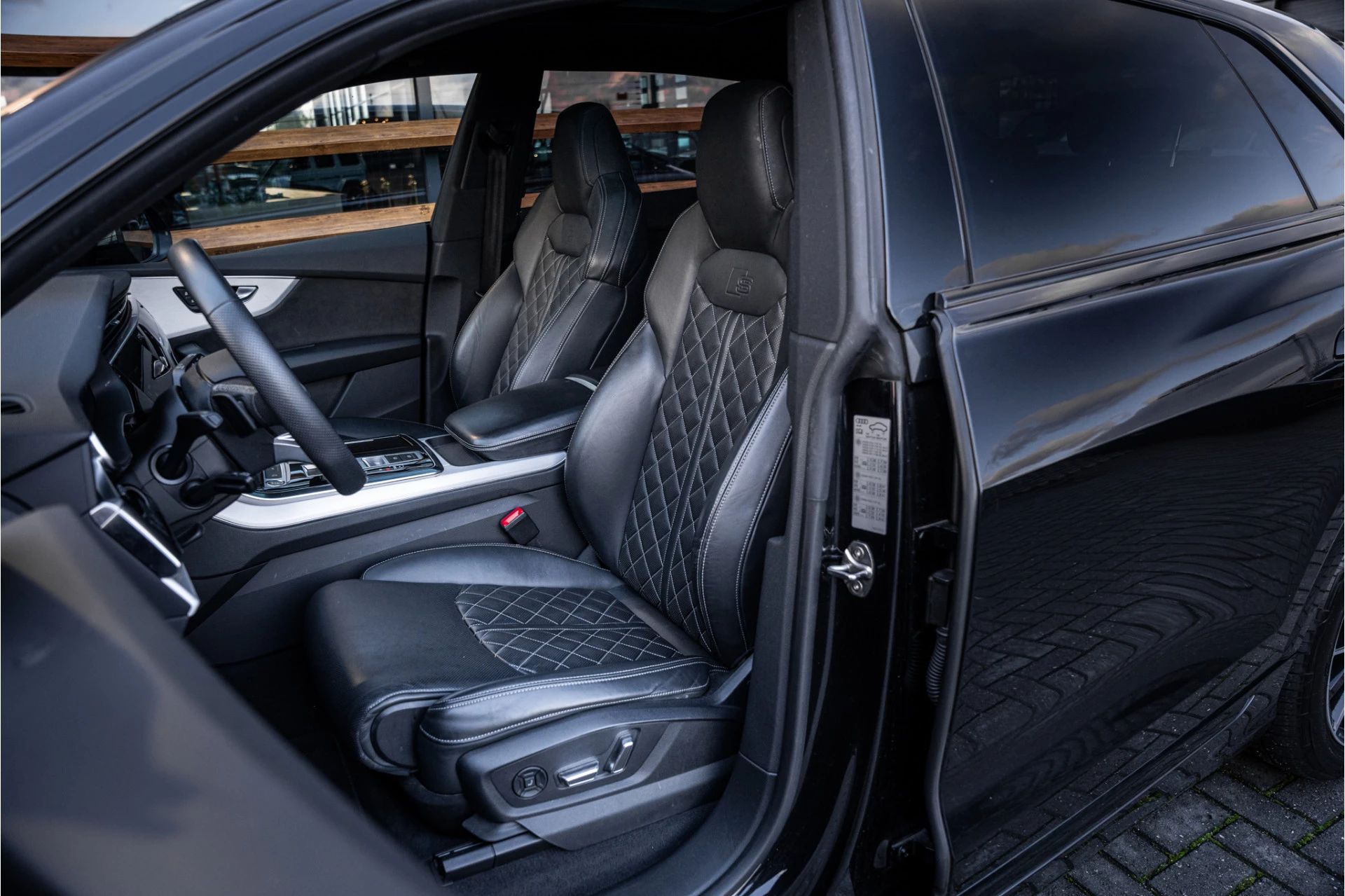 Hoofdafbeelding Audi Q8