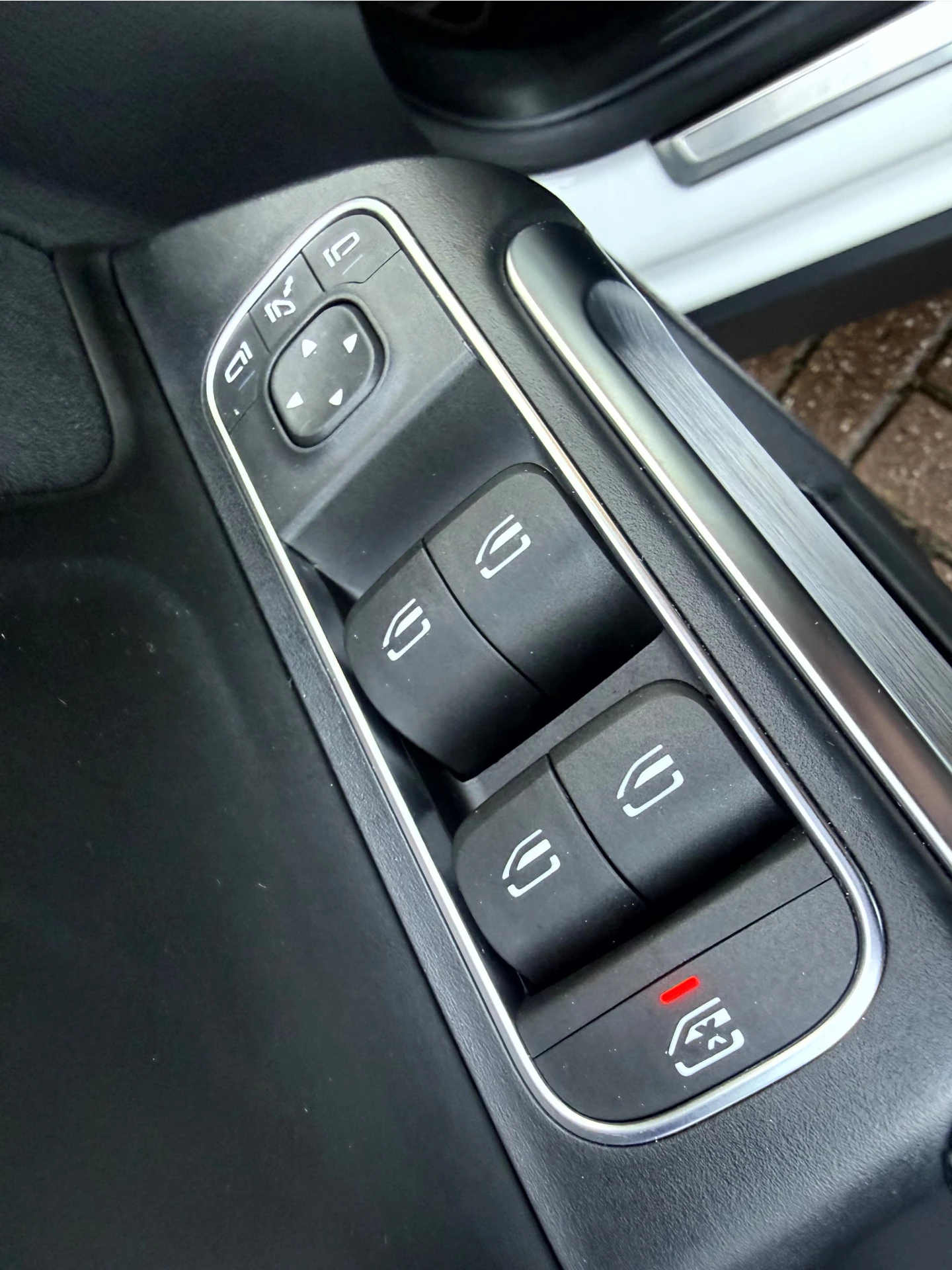 Hoofdafbeelding Mercedes-Benz EQB