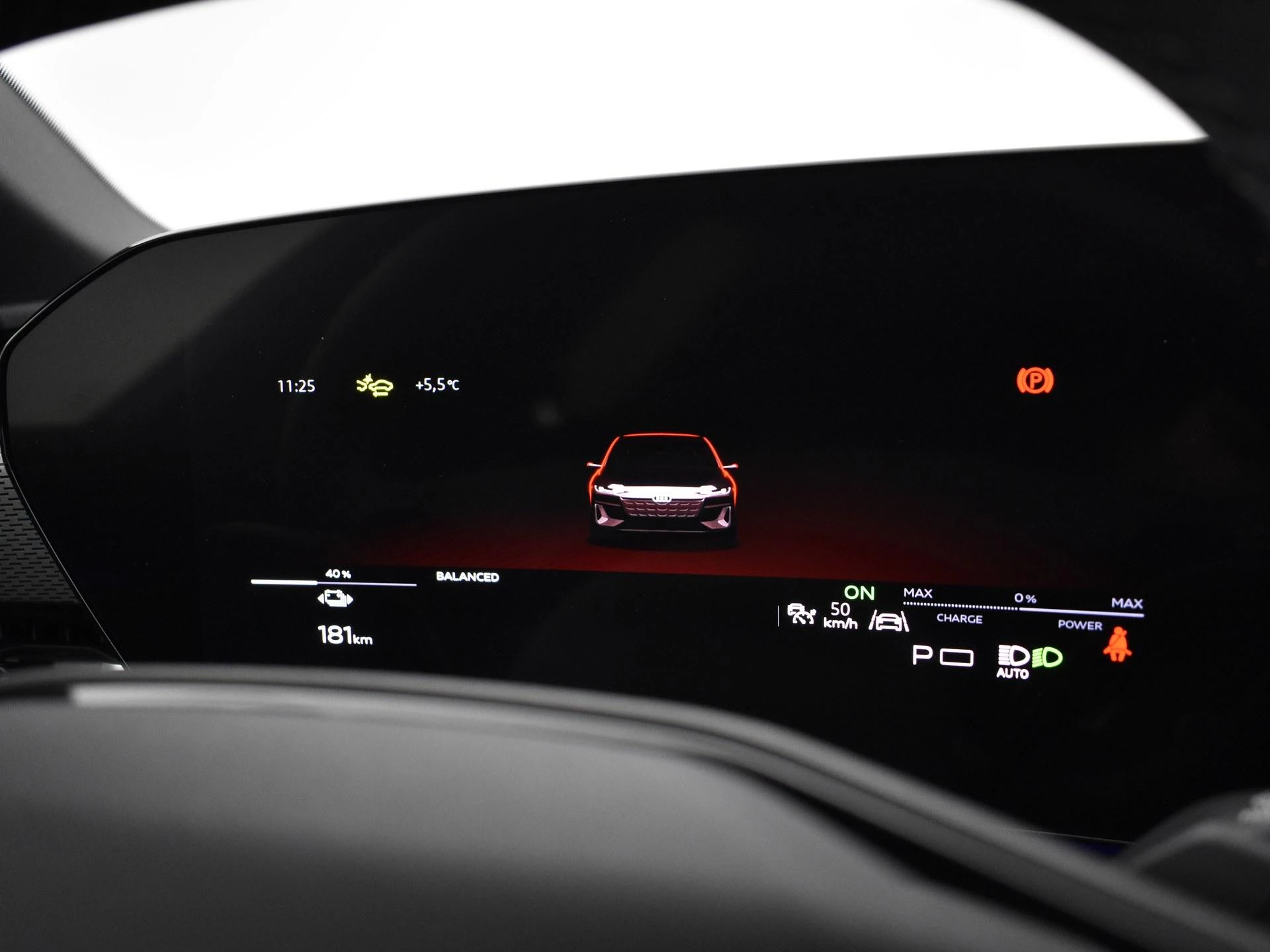 Hoofdafbeelding Audi A6 Avant e-tron