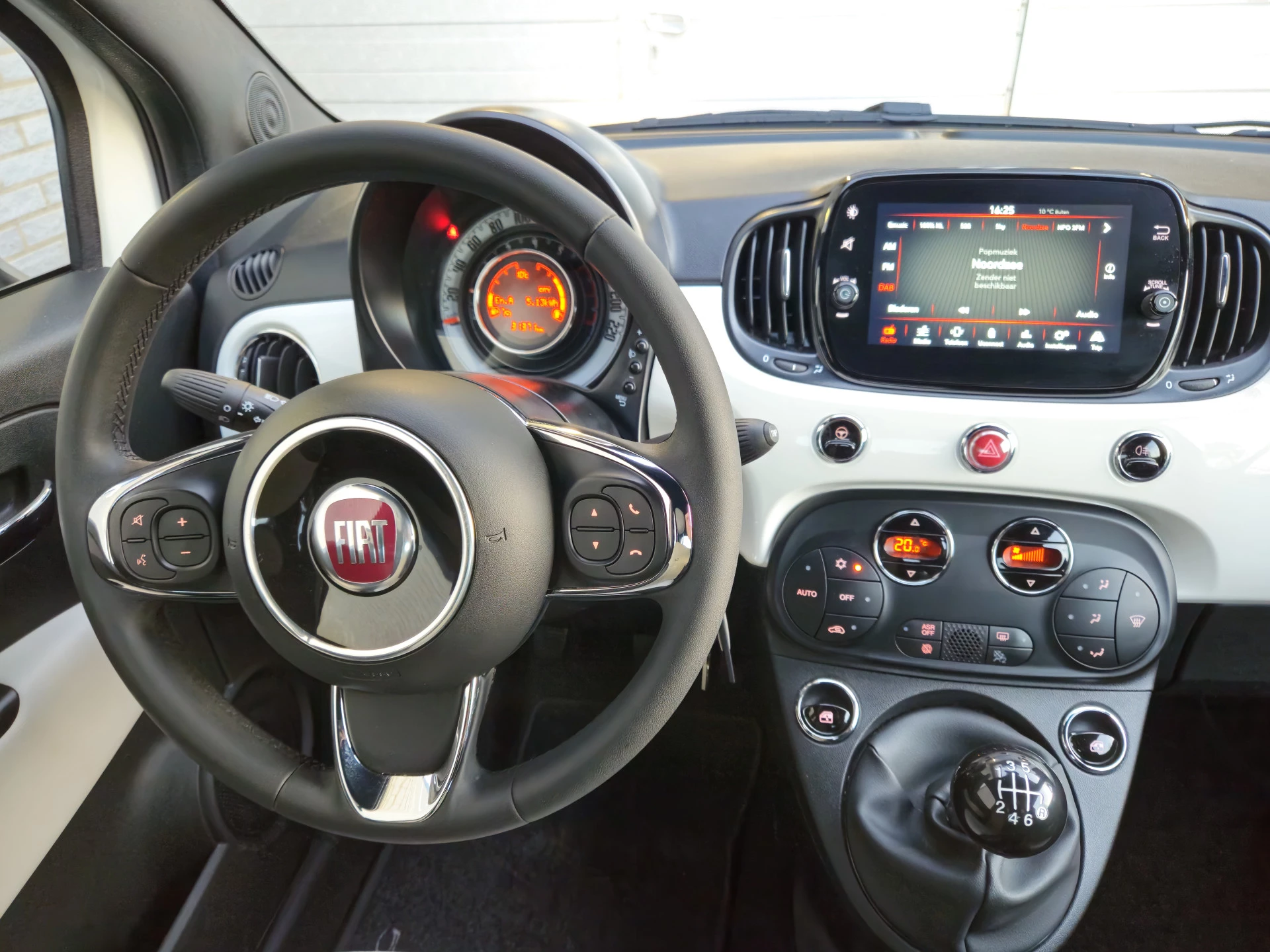 Hoofdafbeelding Fiat 500C