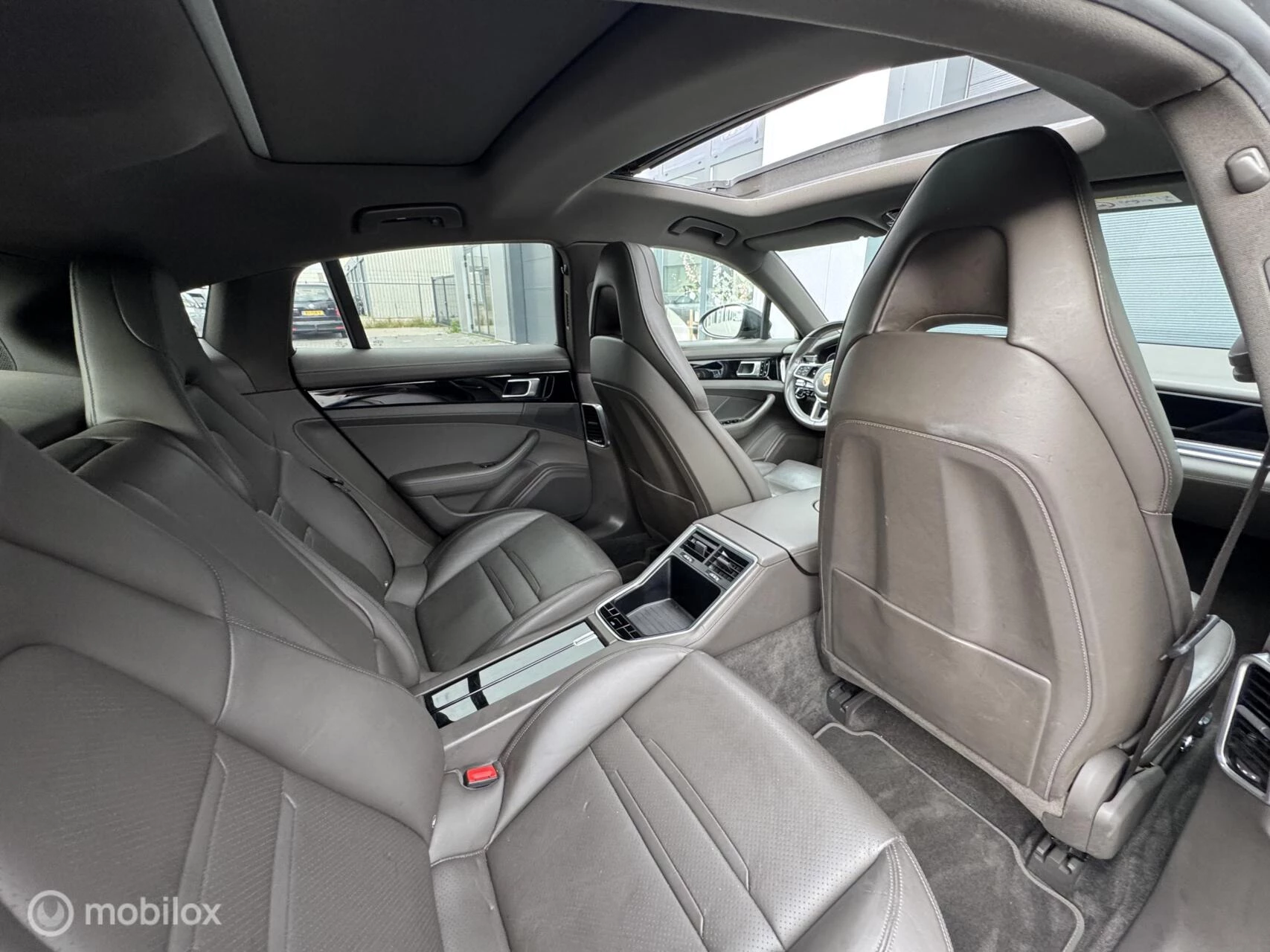 Hoofdafbeelding Porsche Panamera