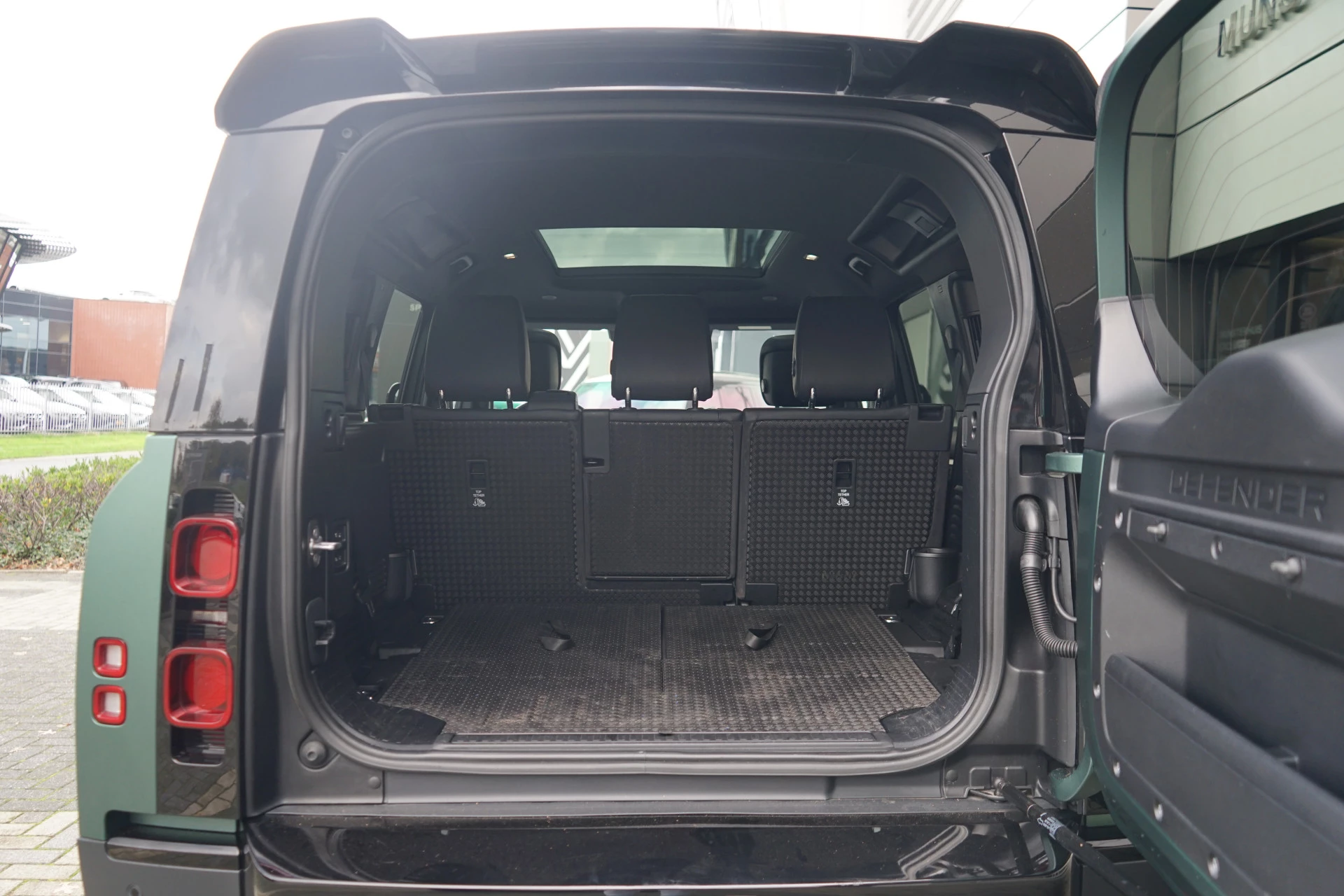 Hoofdafbeelding Land Rover Defender