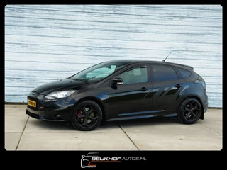 Ford Focus 2.0 EcoBoost ST-2 250Pk ! Leer Recaro Milltek !