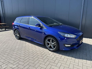 Ford Focus Wagon 1.0 ST-Line