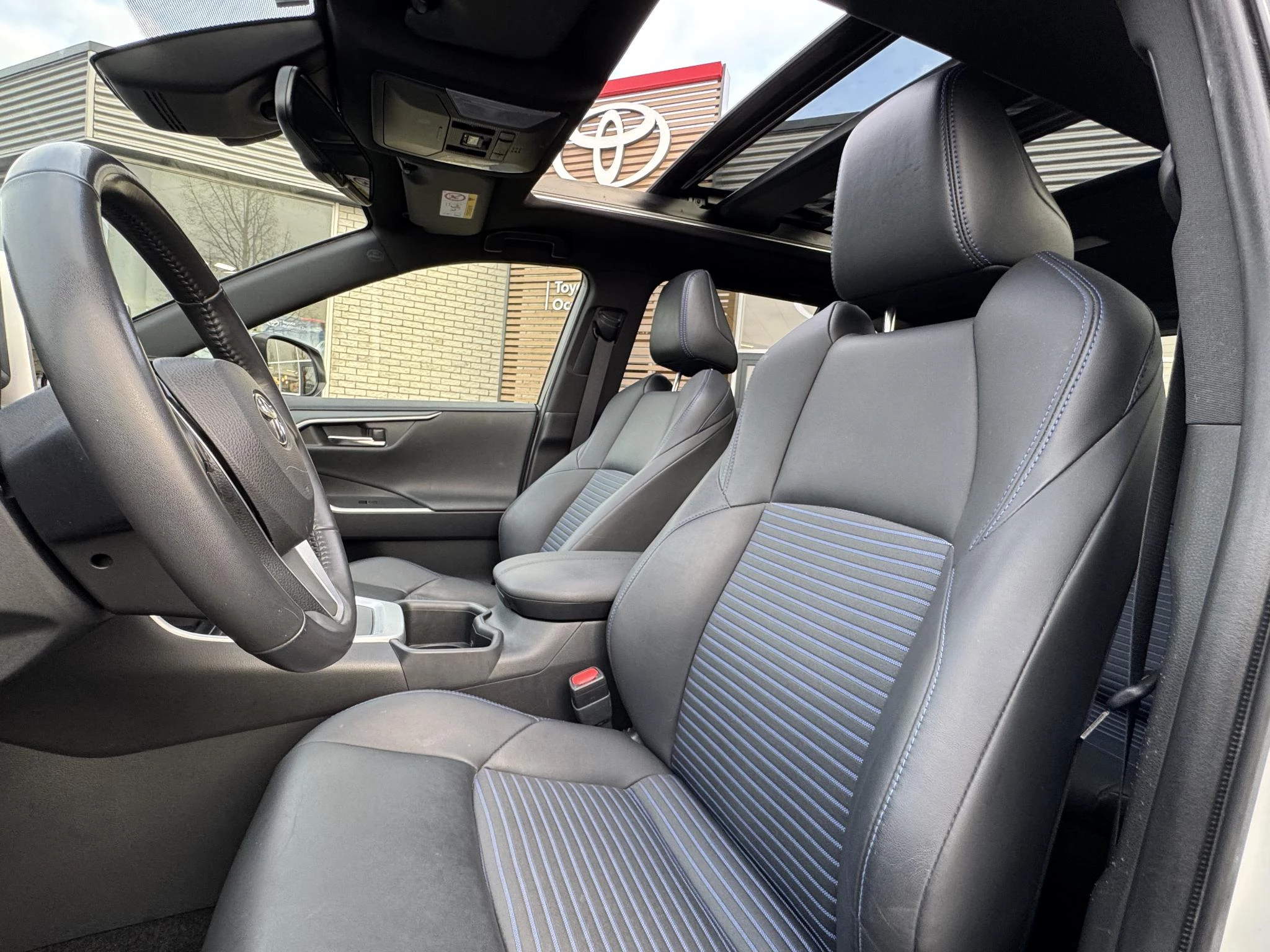 Hoofdafbeelding Toyota RAV4
