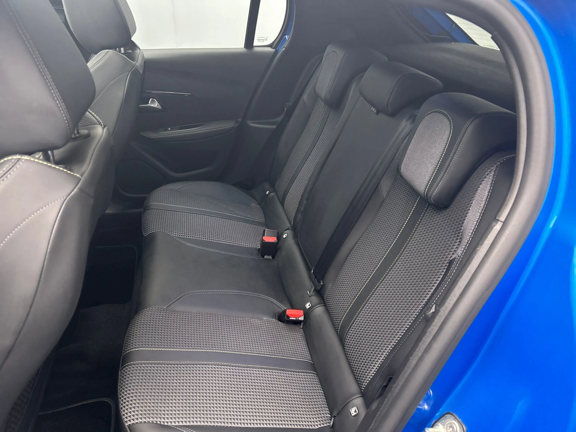 Hoofdafbeelding Peugeot e-208