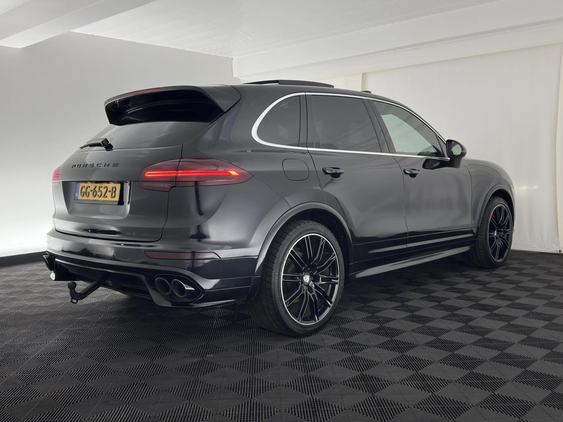 Hoofdafbeelding Porsche Cayenne