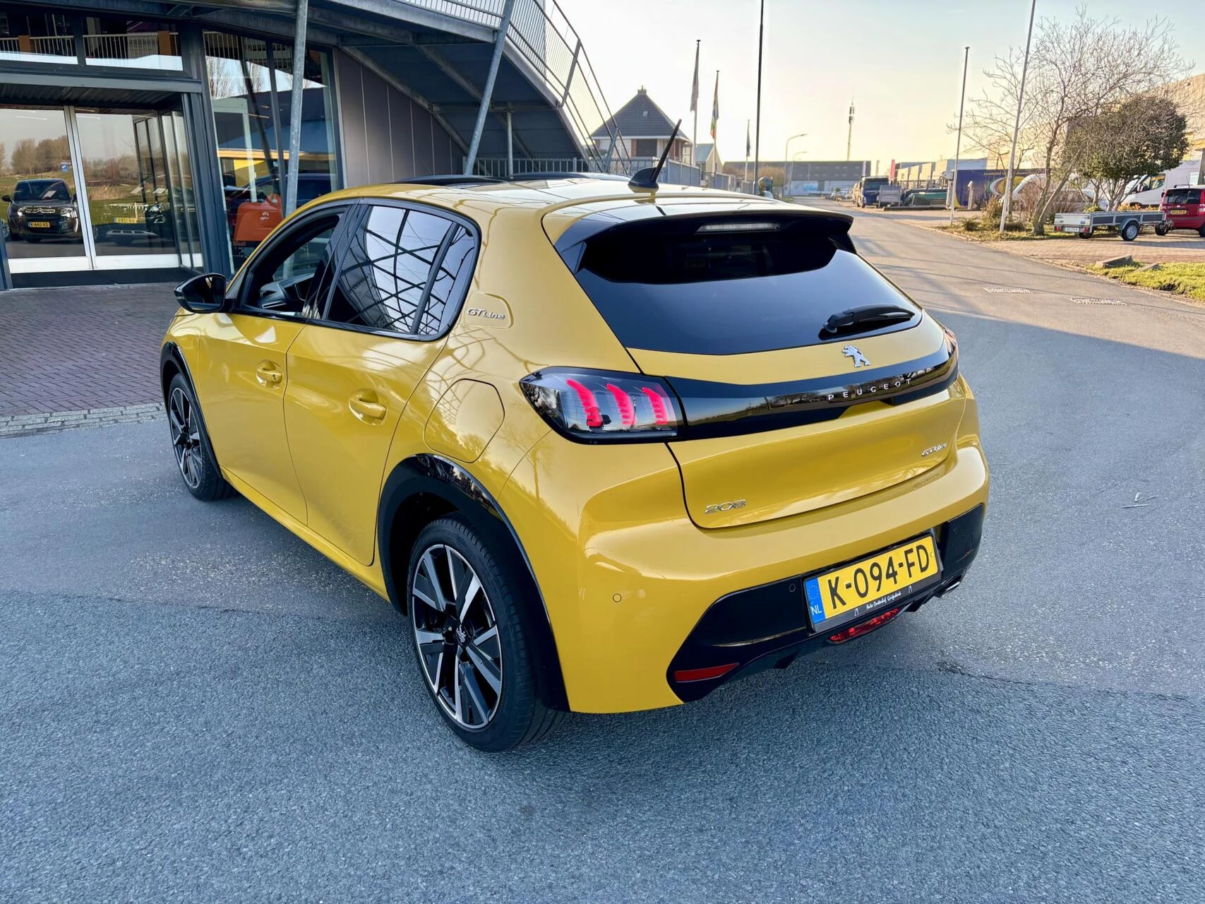 Hoofdafbeelding Peugeot 208