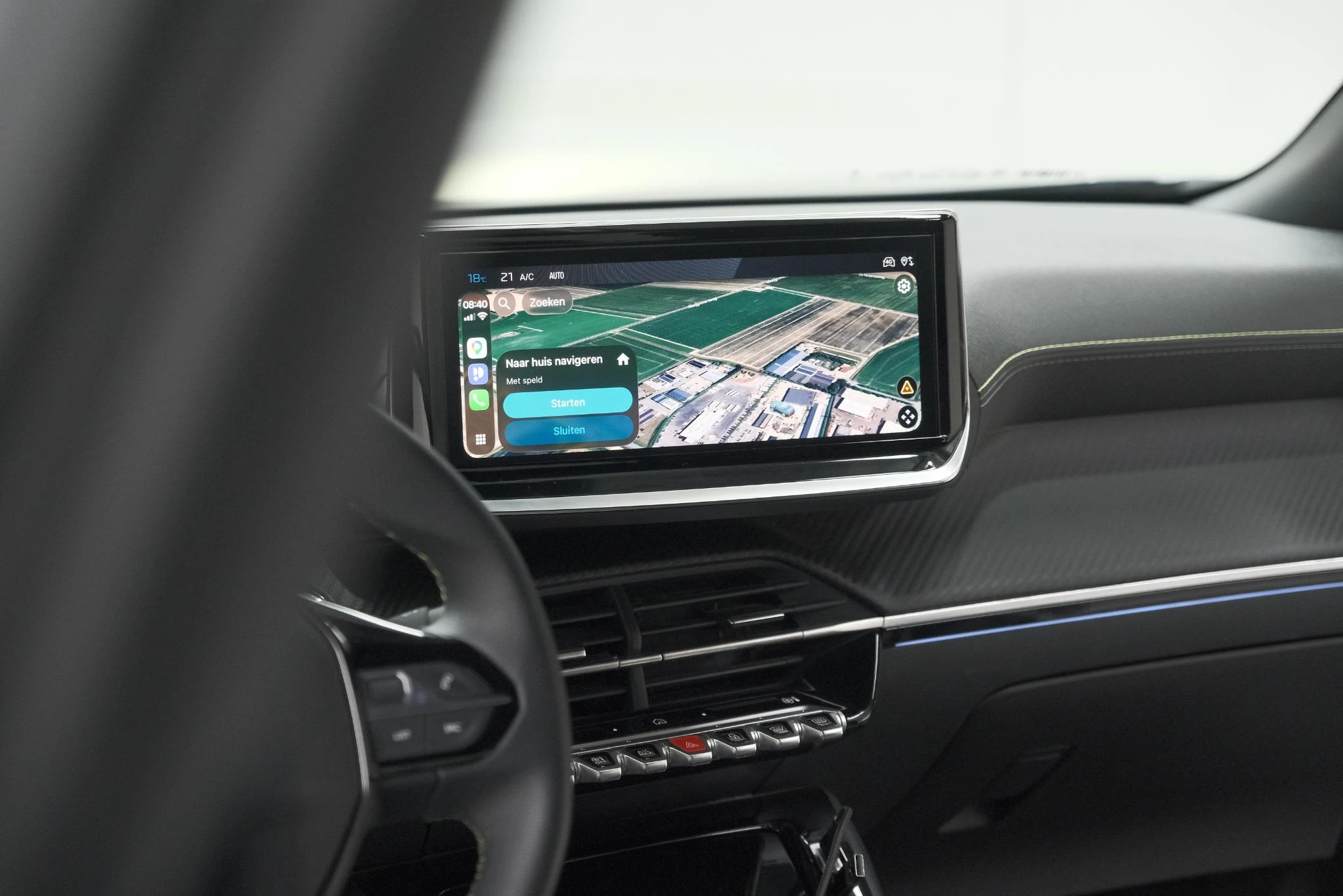 Hoofdafbeelding Peugeot e-2008