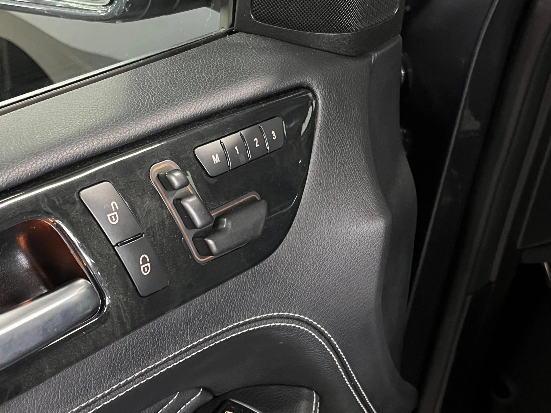 Hoofdafbeelding Mercedes-Benz M-Klasse