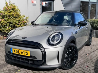 Hoofdafbeelding MINI Cooper MINI Cooper Mini / SPORTSTOELEN LEDER / LED / CARPLAY / BTW