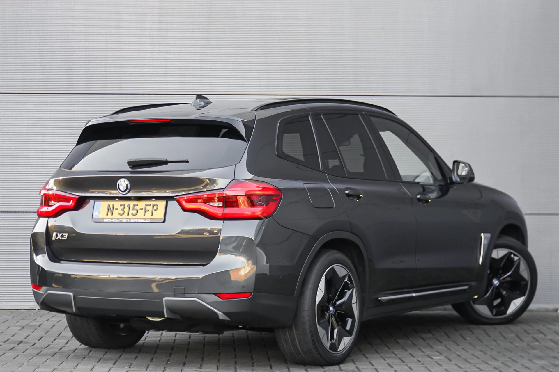 Hoofdafbeelding BMW iX3