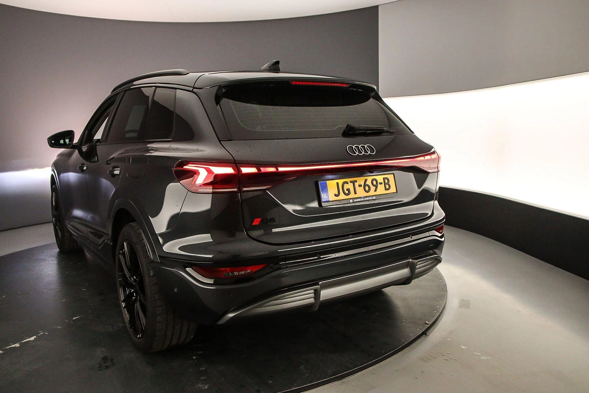 Hoofdafbeelding Audi Q6 e-tron