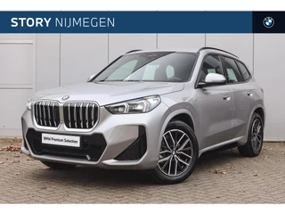 BMW X1 sDrive18i M Sport Automaat / Sportstoelen / Adaptieve LED / M Adaptief onderstel / Stoelverwarming / Comfort Access / Parking Assistant