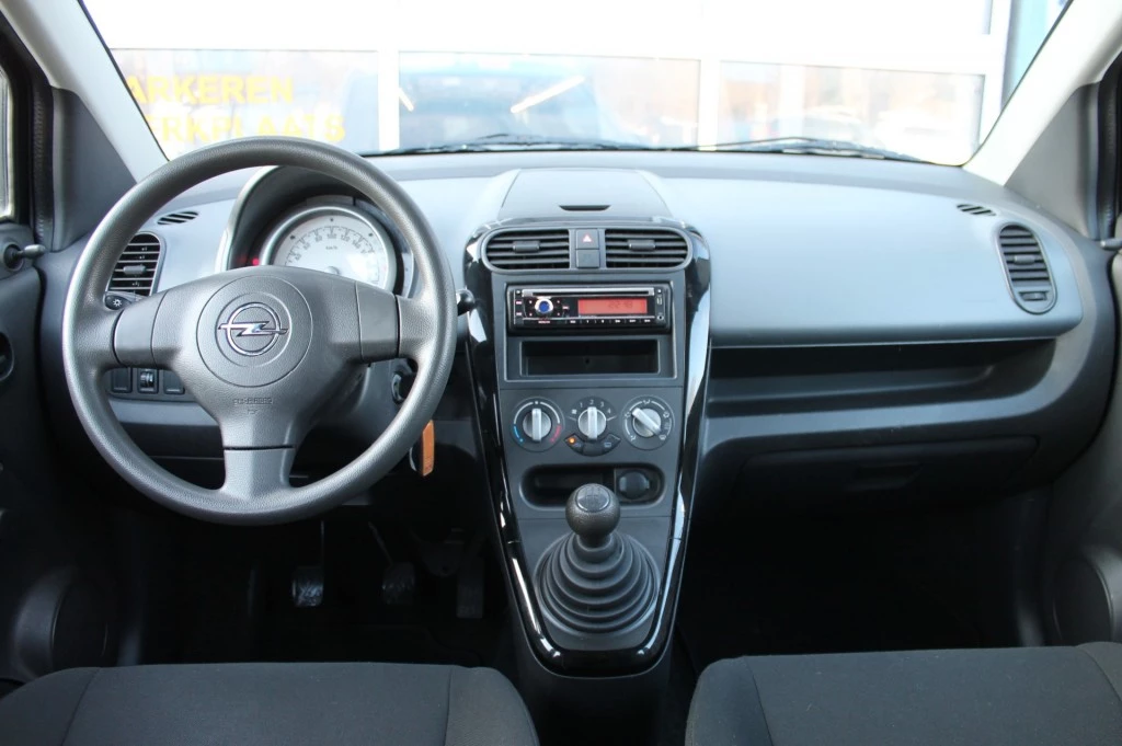 Hoofdafbeelding Opel Agila