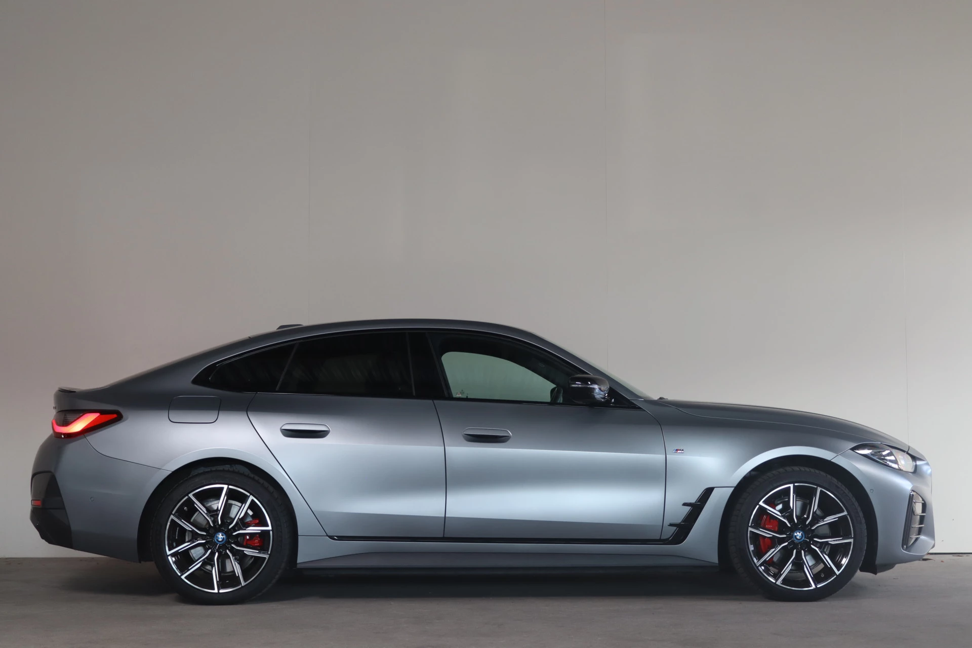 Hoofdafbeelding BMW i4