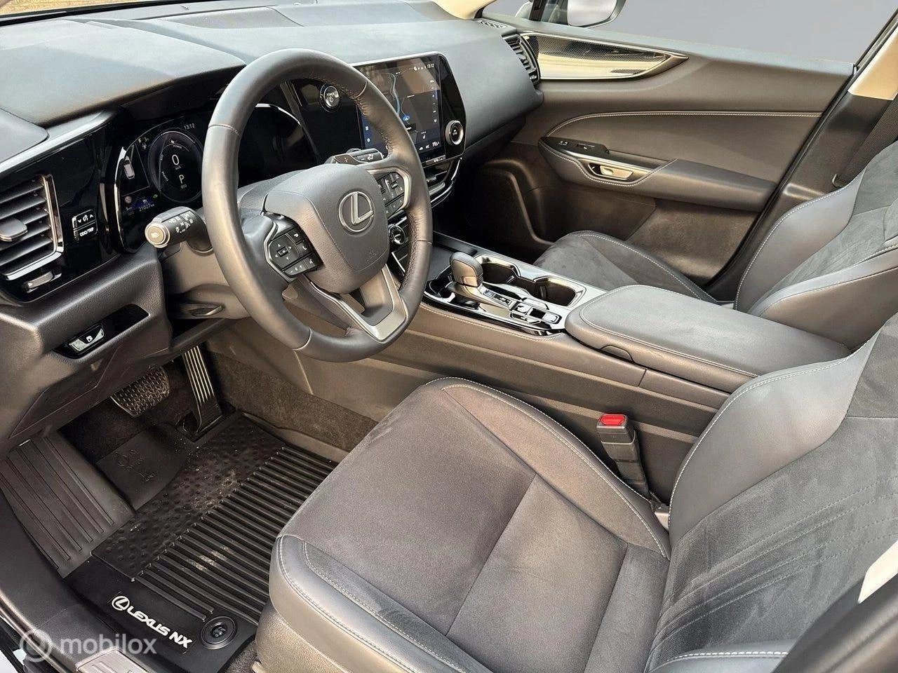 Hoofdafbeelding Lexus NX