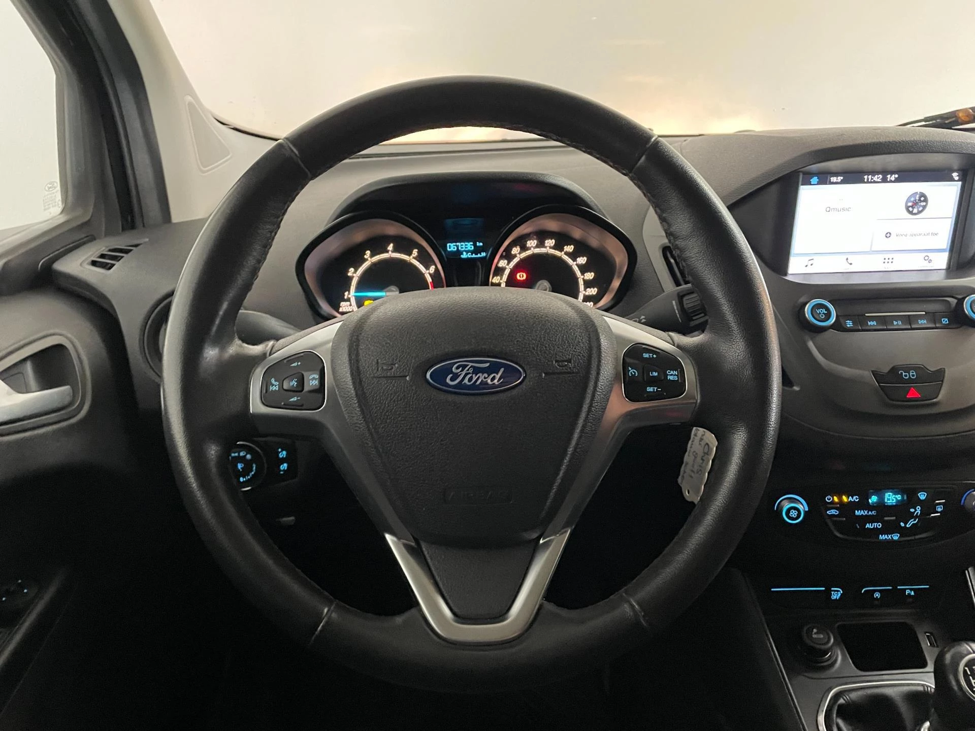 Hoofdafbeelding Ford Transit Courier