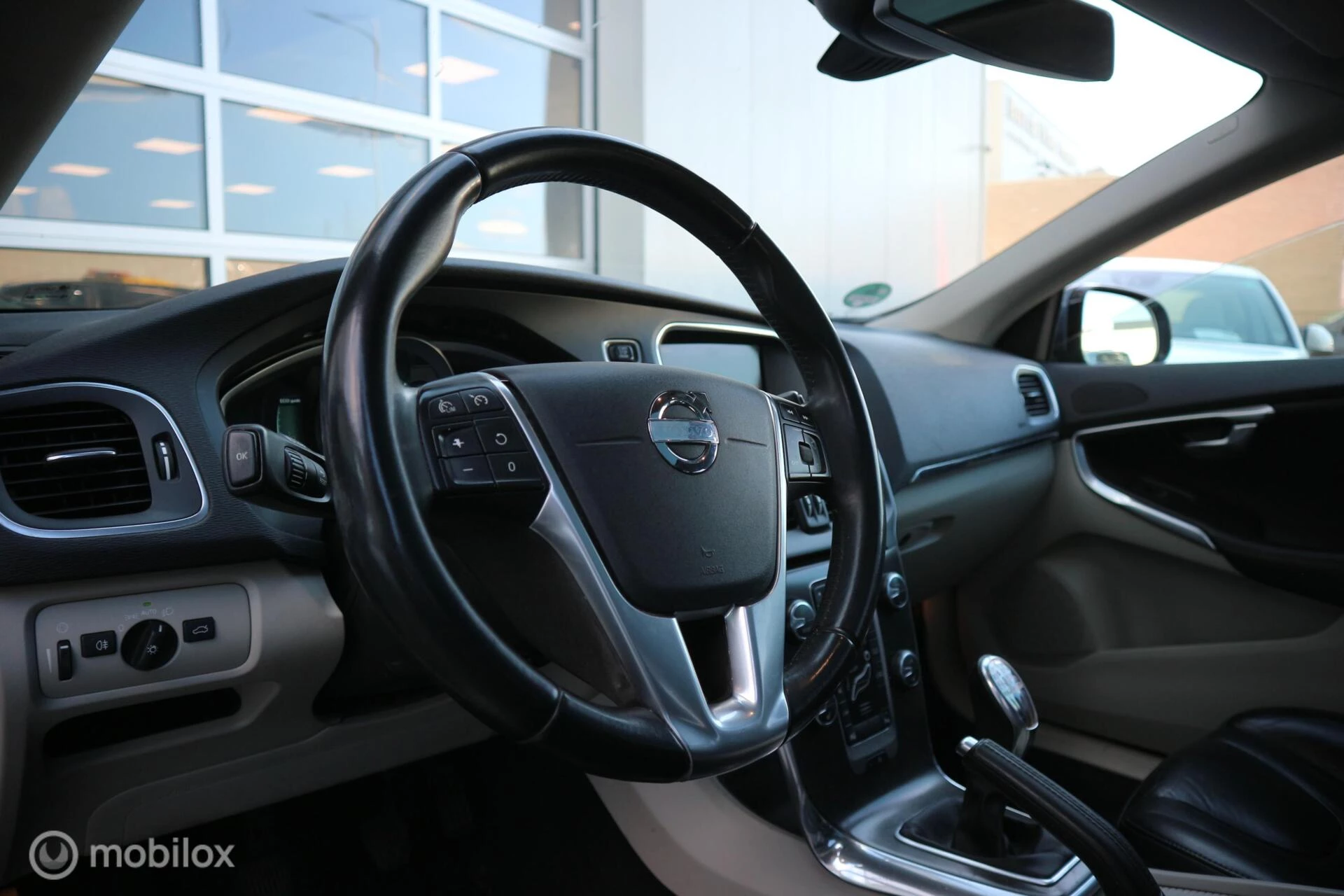 Hoofdafbeelding Volvo V40