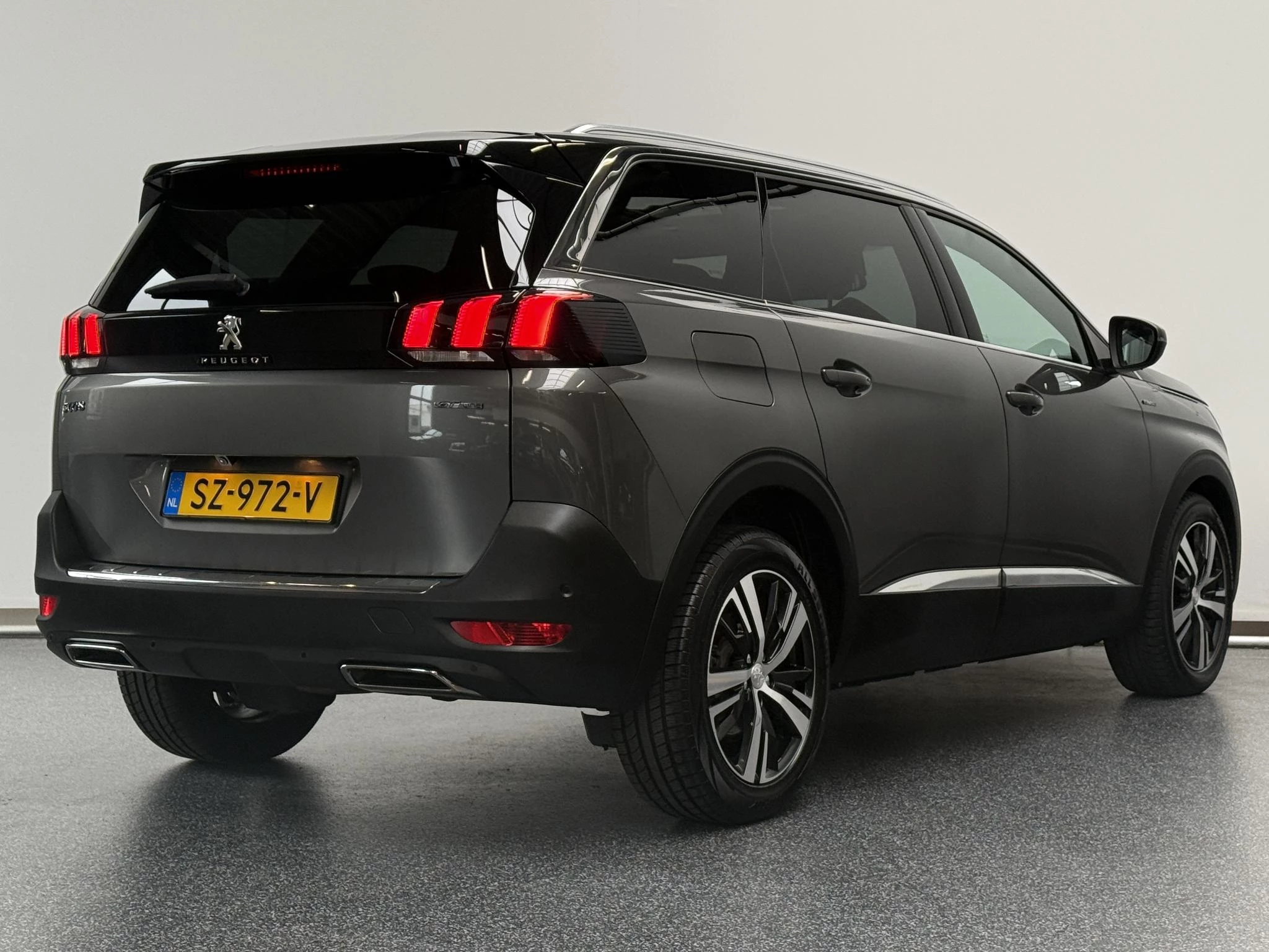 Hoofdafbeelding Peugeot 5008